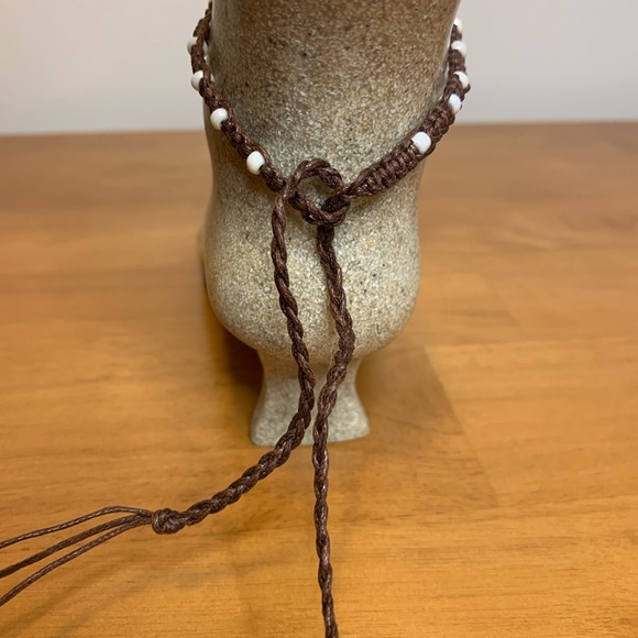 Handmade Cowrie Shell Macrame Anklet w/Toe Ring – Dark Brown - Picture 6 of 6